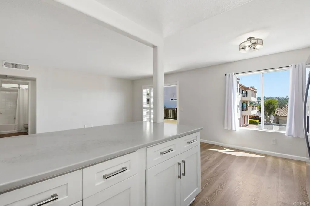 https://cdn.realtyfeed.com/cdn/127/306758955/d22b394e415836d823bce74f7724ed94.webp