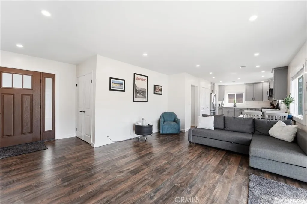 3329 N Los Coyotes Diagonal, Long Beach, CA 90808 - Photo 5 of 50, Long Beach, CA