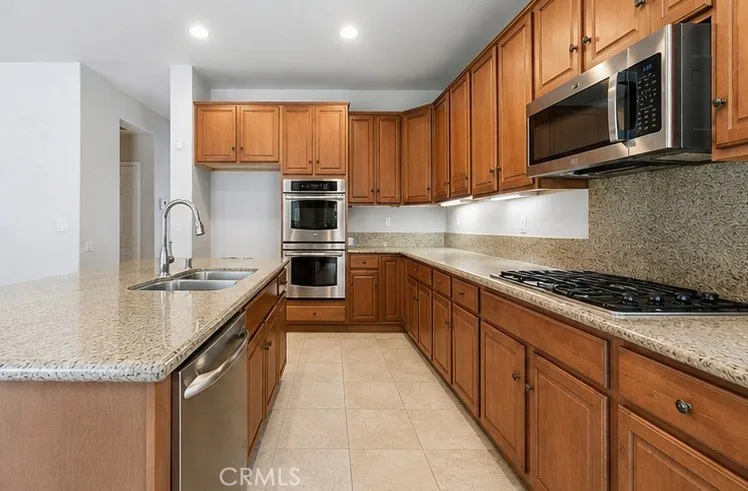 6136 Walnut Grove Court, Rancho Cucamonga, CA 91739 - Photo 3 of 7, Rancho Cucamonga, CA