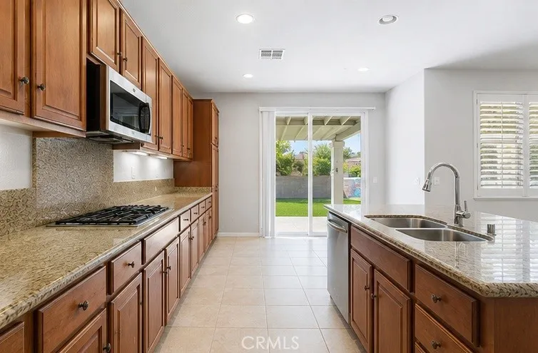 6136 Walnut Grove Court, Rancho Cucamonga, CA 91739 - Photo 4 of 7, Rancho Cucamonga, CA