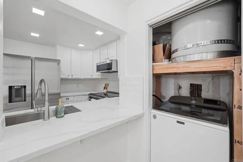 https://cdn.realtyfeed.com/cdn/127/306758980/3bfce7f3ac8bd7000d727f68d2dbf4ca.webp