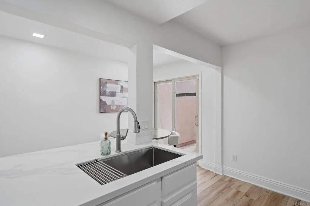 https://cdn.realtyfeed.com/cdn/127/306758980/7cddd785324692f1971adbeaed7bd6ee.webp