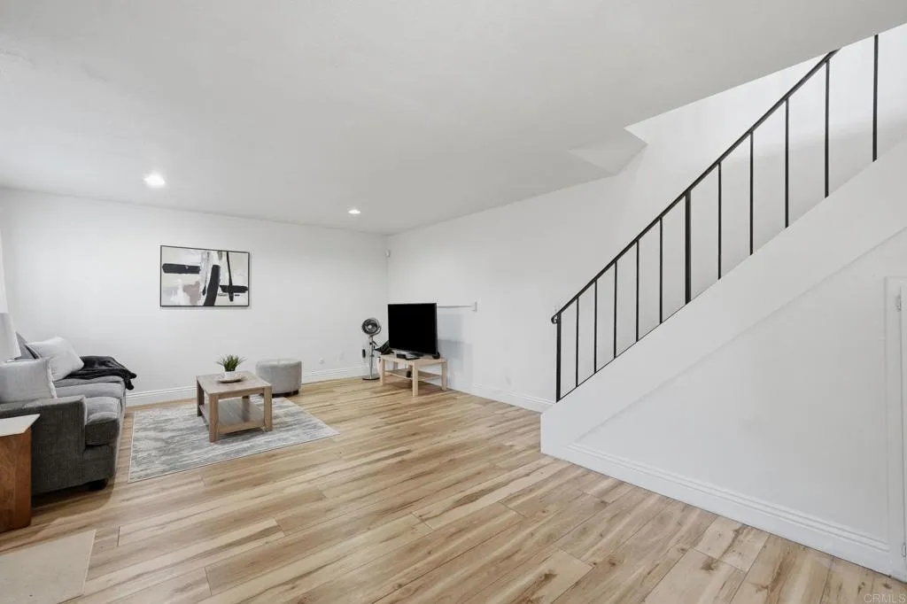 https://cdn.realtyfeed.com/cdn/127/306758980/8093814e5e6c7b970b7337742249cf86.webp