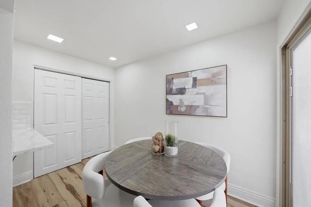 https://cdn.realtyfeed.com/cdn/127/306758980/ac8534dc2eaace8b1ff0306b36e080b6.webp