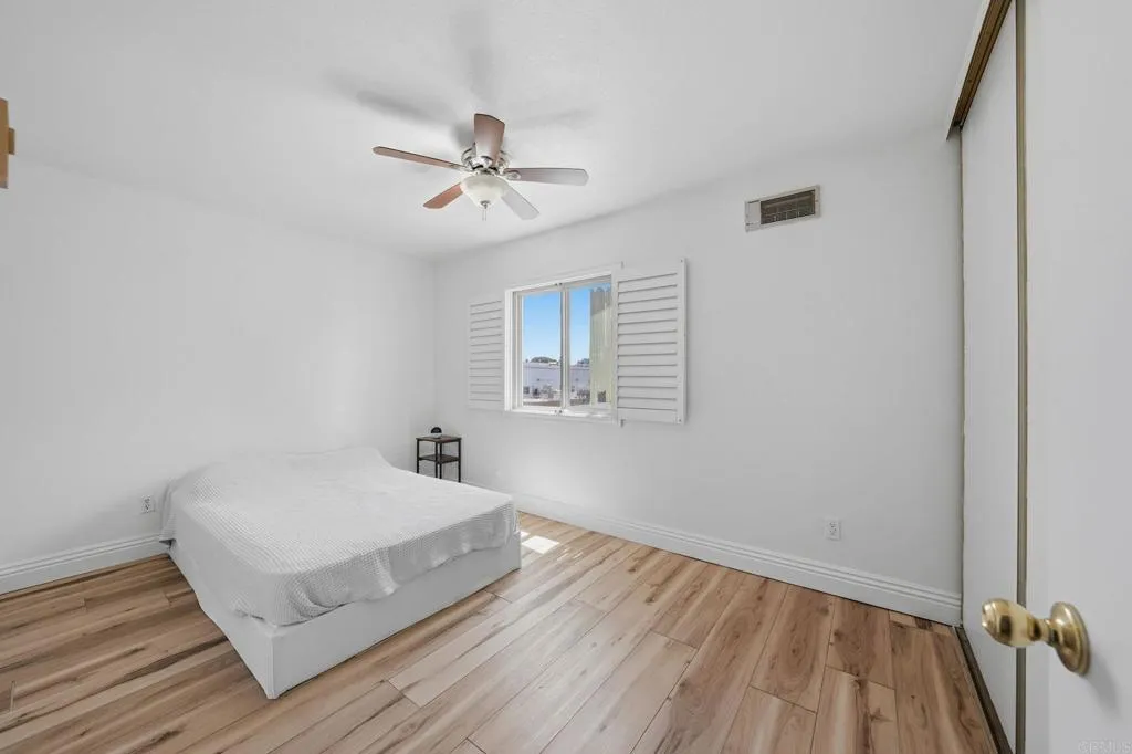 https://cdn.realtyfeed.com/cdn/127/306758980/b455bbec6c6e69f55b81d2da5399398d.webp