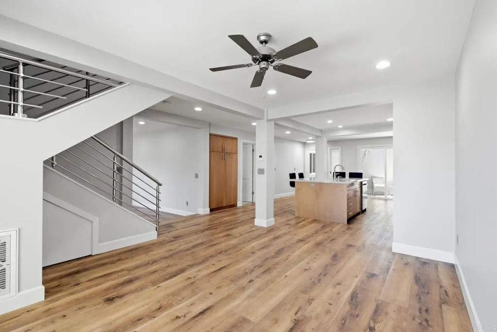 https://cdn.realtyfeed.com/cdn/127/306759004/e33e4e01da32ce74def946b488bc762e.webp
