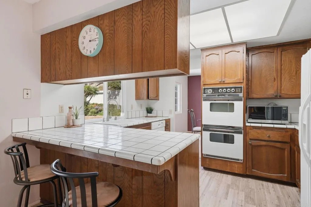 https://cdn.realtyfeed.com/cdn/127/306759007/12165839ee2bb502855bbb1e6d1703df.webp