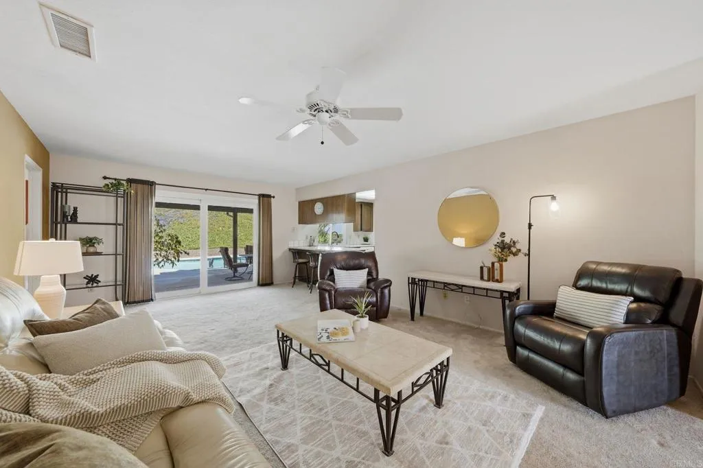 https://cdn.realtyfeed.com/cdn/127/306759007/5b99e1b4cacc7c81f93238a7e6eb043e.webp
