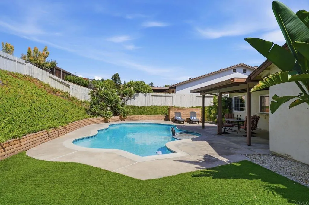 https://cdn.realtyfeed.com/cdn/127/306759007/78228c2c5dff6eb7fd3b7bb3a570f93d.webp