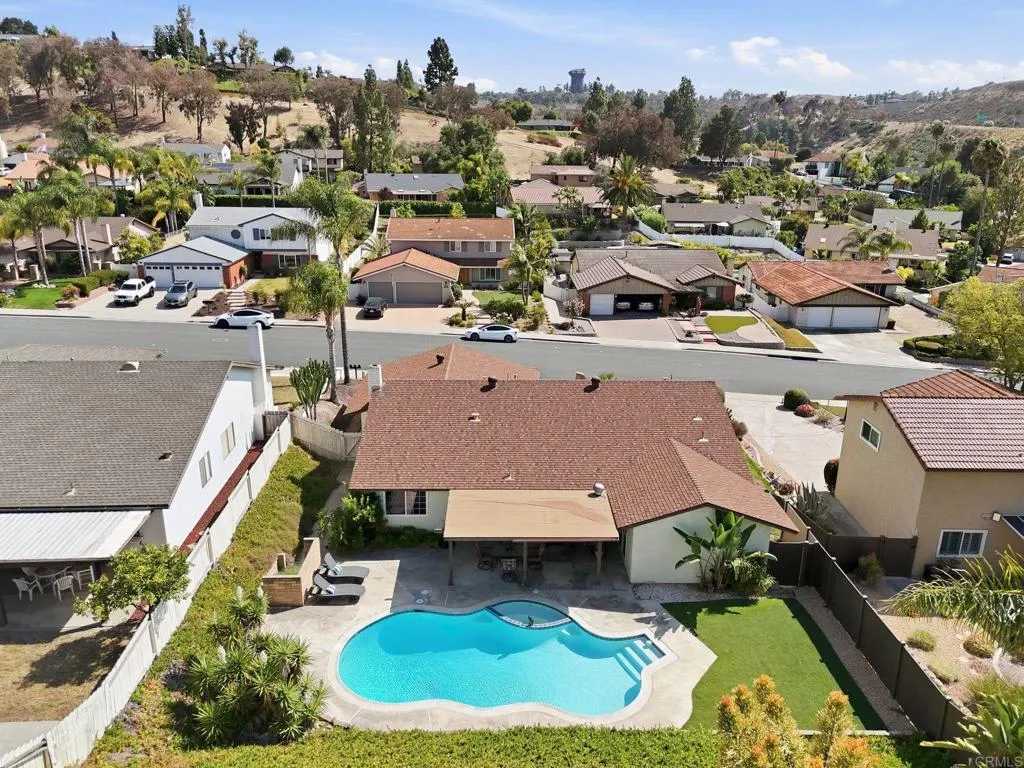 https://cdn.realtyfeed.com/cdn/127/306759007/f092db90977e564d1d2c1d27407cad9d.webp