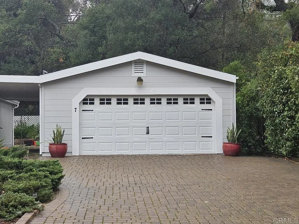 8975 Lawrence Welk Drive Unit 7, Escondido, CA 92026 - Photo 2 of 14, Escondido, CA