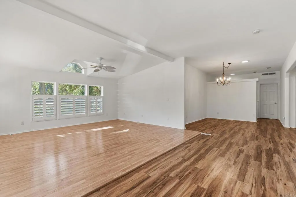 https://cdn.realtyfeed.com/cdn/127/306759013/5a892fb11c5d7d543c987446f0f9990f.webp