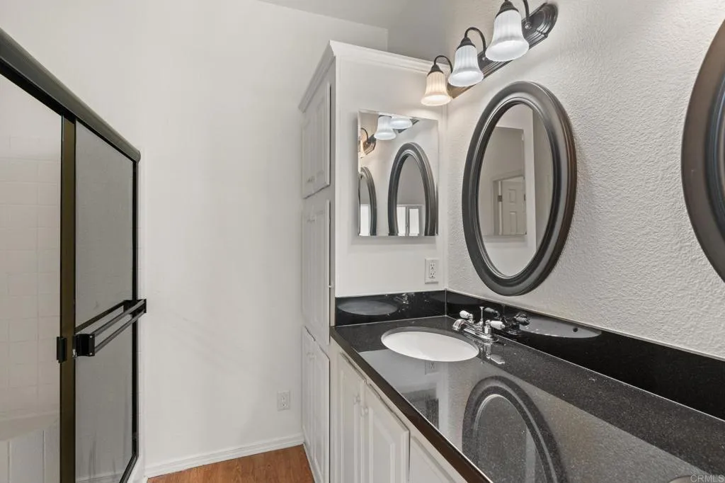 https://cdn.realtyfeed.com/cdn/127/306759013/8ddaeab2051fae5bec2996db57284293.webp