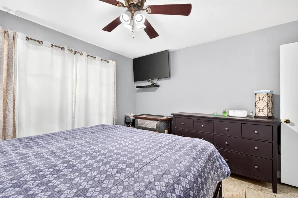 https://cdn.realtyfeed.com/cdn/127/306759070/093844fe702f41e5fac5e48a901515e3.webp