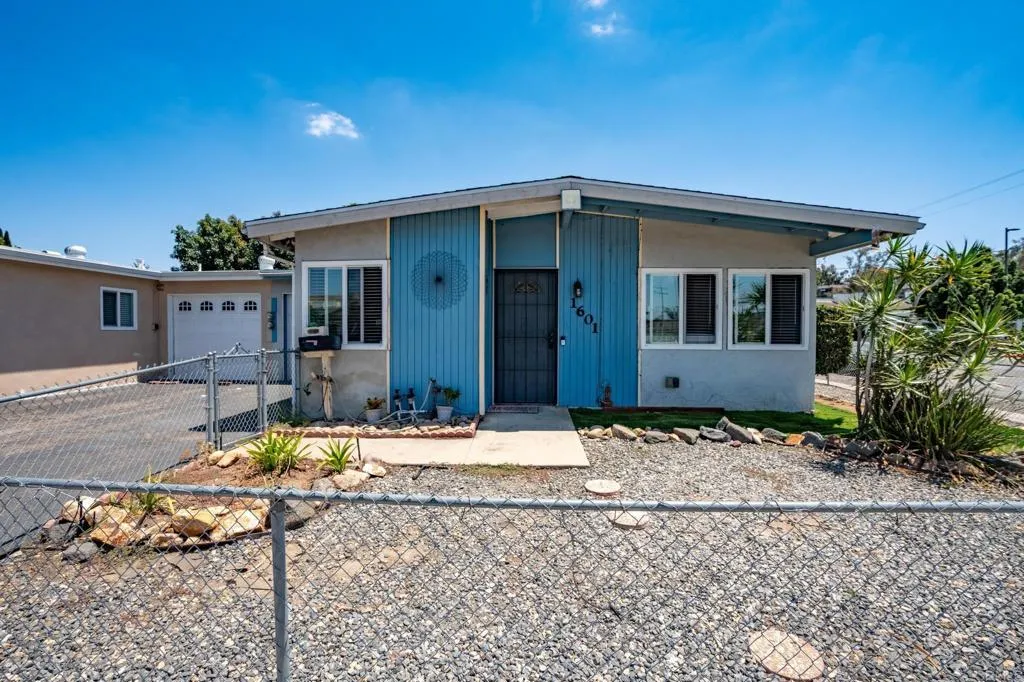 https://cdn.realtyfeed.com/cdn/127/306759070/5ad30605f160be971360adfa40248b97.webp
