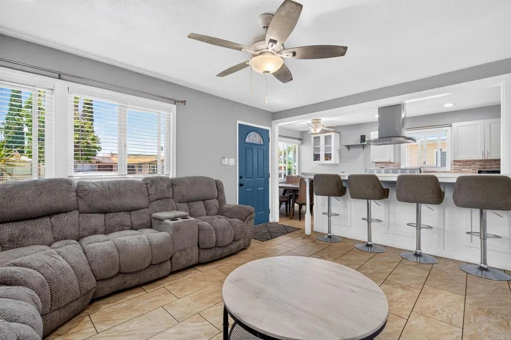 https://cdn.realtyfeed.com/cdn/127/306759070/9a9bcbcbdd36630992ea8103608cf386.webp