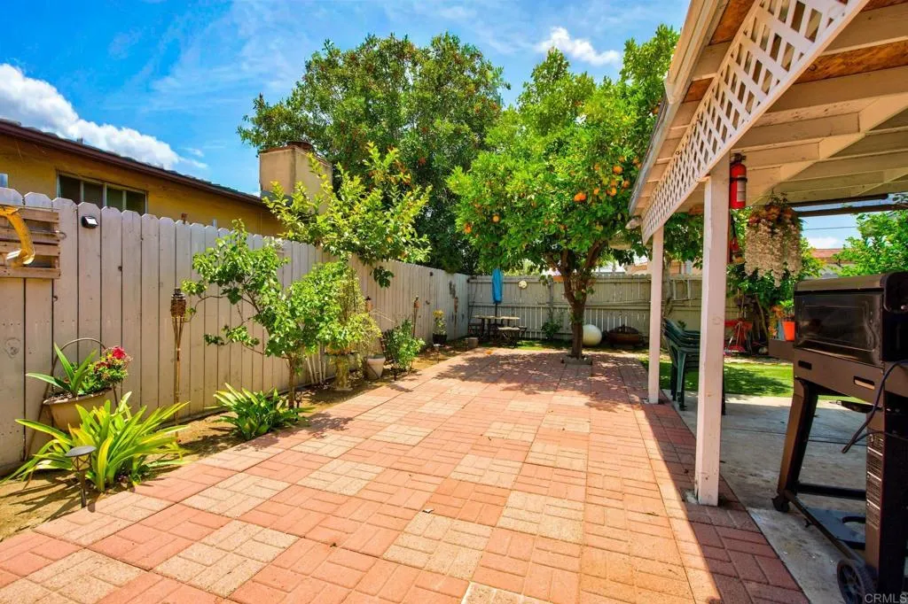 https://cdn.realtyfeed.com/cdn/127/306759070/b50cf8f76db29d8e5e08d7e56cd41921.webp
