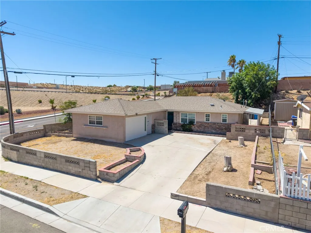 660 E Mountain View Street, Barstow, CA 92311 - Photo 3 of 48, Barstow, CA