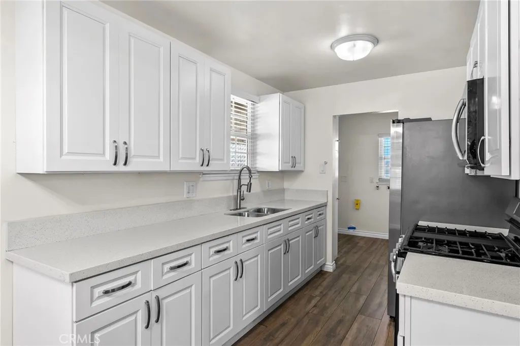 660 E Mountain View Street, Barstow, CA 92311 - Photo 5 of 48, Barstow, CA