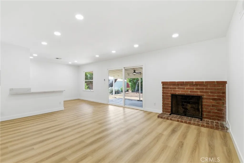 11251 Dronfield, Pacoima, CA 91331 - Photo 3 of 40, Pacoima, CA