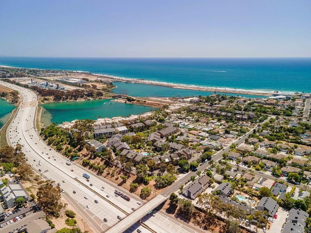https://cdn.realtyfeed.com/cdn/127/306759145/68311fffe6d3fe94cb033c8a91a3e774.webp