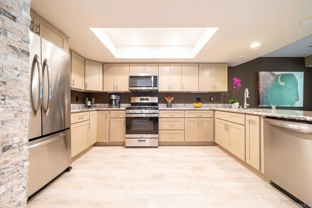 https://cdn.realtyfeed.com/cdn/127/306759145/7aa9484b92810ad7ecd15ec148d56e29.webp