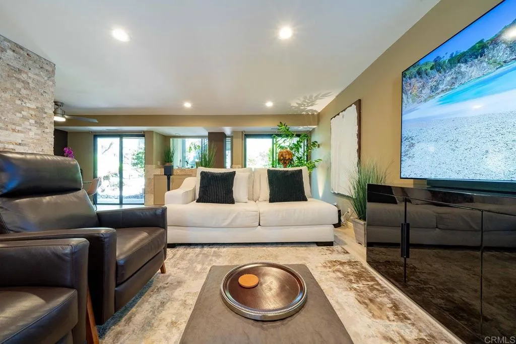 https://cdn.realtyfeed.com/cdn/127/306759145/86b012986f4b84c89f687ec9a2bd1666.webp