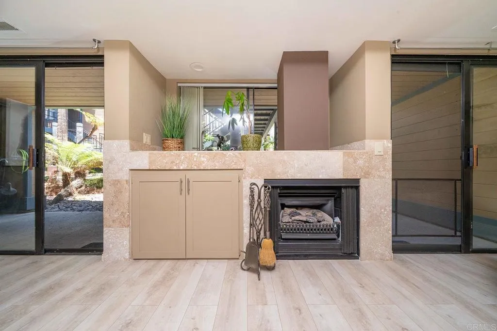 https://cdn.realtyfeed.com/cdn/127/306759145/c2ee339a31a3bebba7e74548ab84a744.webp