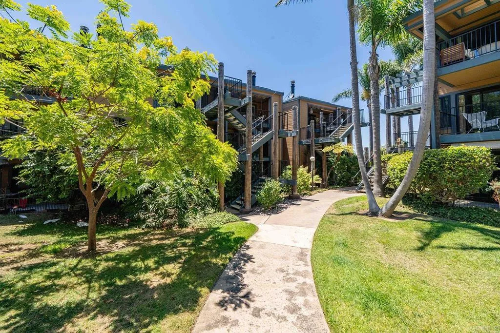 https://cdn.realtyfeed.com/cdn/127/306759145/cc279707f9b918e24744c7118b540936.webp