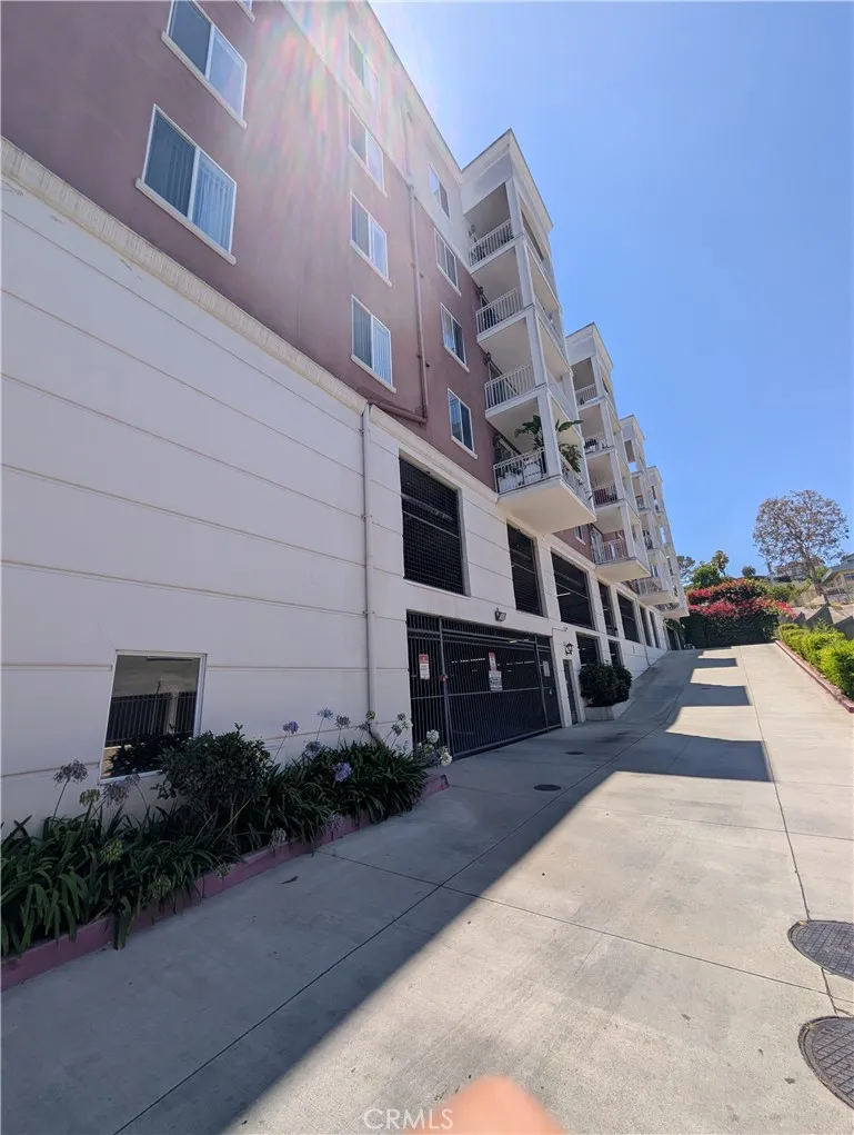 3740 Santa Rosalia, Los Angeles, CA 90008 - Photo 5 of 22, Los Angeles, CA