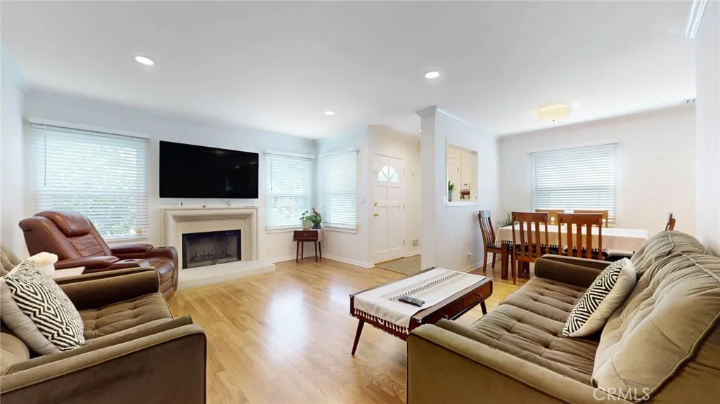 6434 Blewett Avenue, Van Nuys, CA 91406 - Photo 2 of 38, Van Nuys, CA
