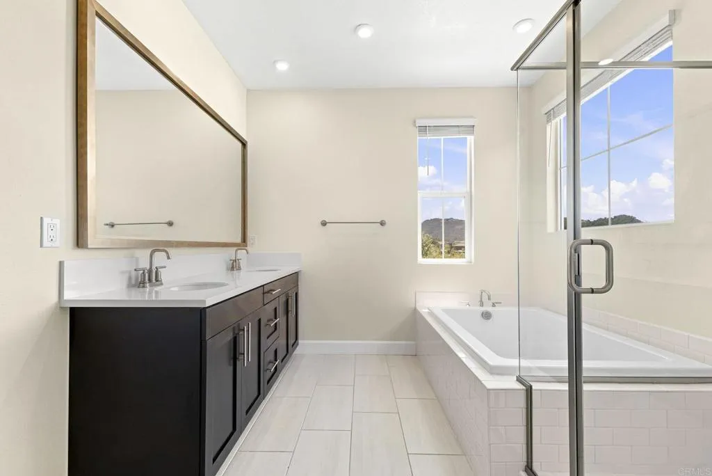 https://cdn.realtyfeed.com/cdn/127/306759179/29b07ddf7362825735c84d10d38323e7.webp