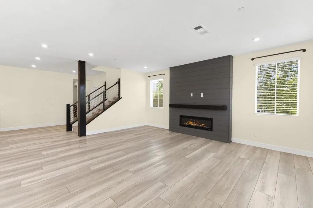 https://cdn.realtyfeed.com/cdn/127/306759179/36ae0daa3489f9ac7652cef006e7d583.webp