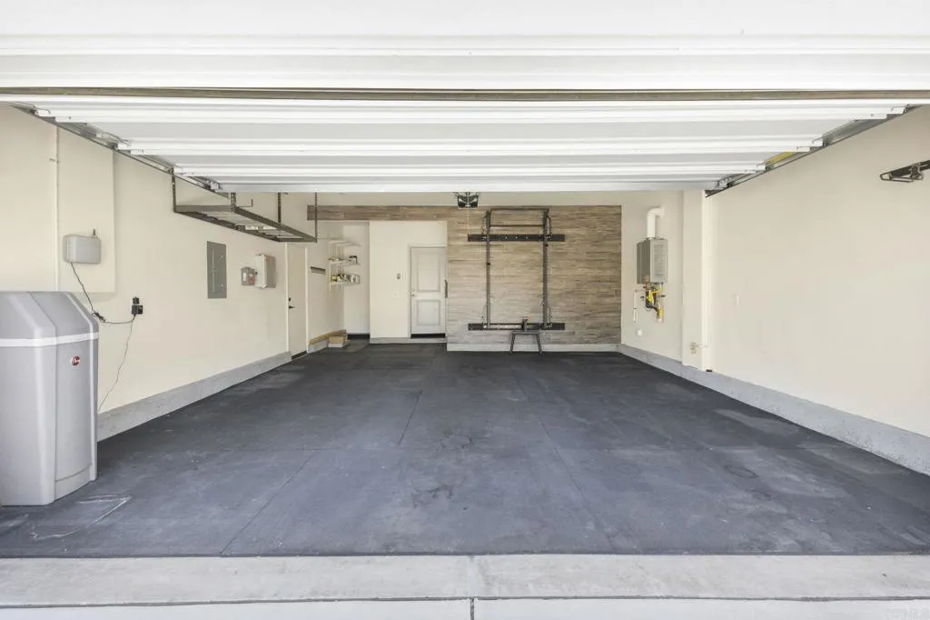 https://cdn.realtyfeed.com/cdn/127/306759179/82a62354988b3b97686835553d673587.webp