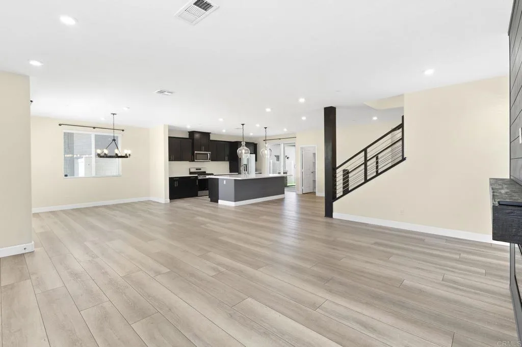https://cdn.realtyfeed.com/cdn/127/306759179/fe23e06f5f64dcbcad192d93ef10b68d.webp