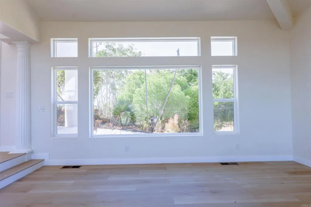 https://cdn.realtyfeed.com/cdn/127/306759181/3fda1b9b32fec23aff80772cd9d4d955.webp
