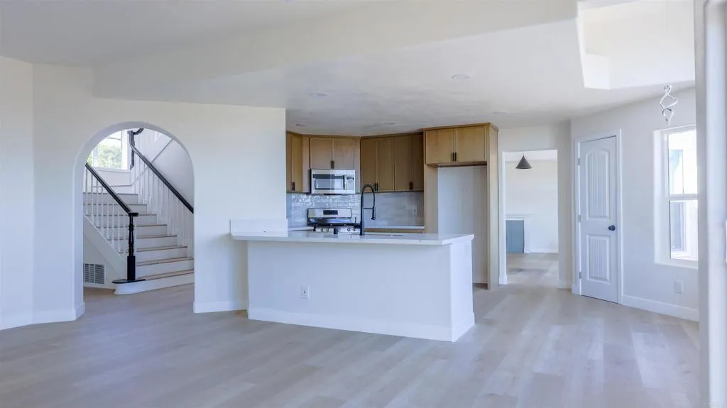 https://cdn.realtyfeed.com/cdn/127/306759181/8cbfc4132c142b909a70037271c7e3c9.webp