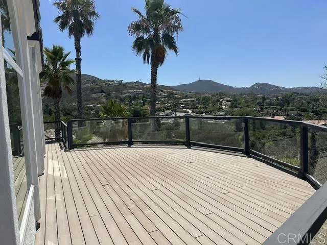 https://cdn.realtyfeed.com/cdn/127/306759181/8e1978386758170d9cc27236d0761591.webp