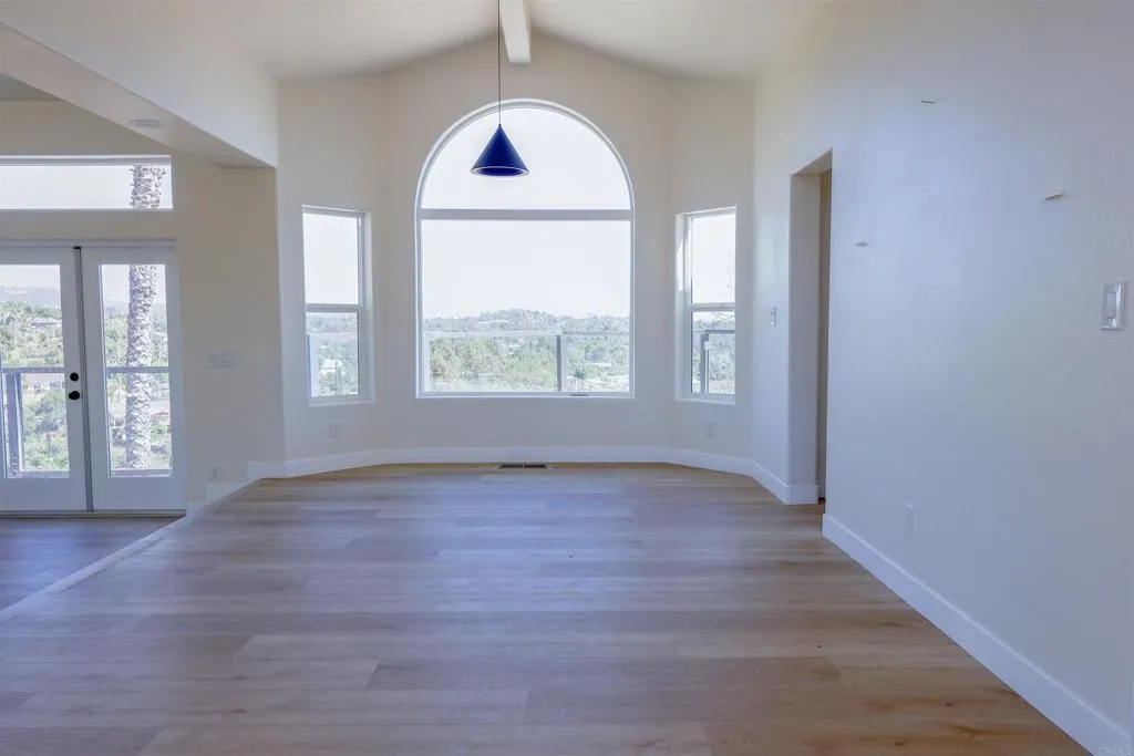 https://cdn.realtyfeed.com/cdn/127/306759181/c56c0561dfbeb5e67b23d07741ac61c4.webp