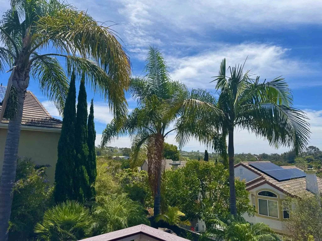 https://cdn.realtyfeed.com/cdn/127/306759185/88fc5e102e0ef0e51bcb5b0ba8e080d7.webp