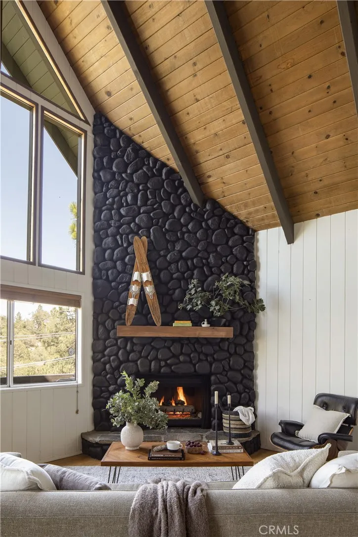 1255 Yukon Drive, Lake Arrowhead, CA 92352 - Photo 3 of 18, Lake Arrowhead, CA