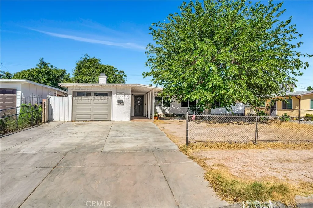 38625 Sumac, Palmdale, CA 93550 - Photo 2 of 28, Palmdale, CA