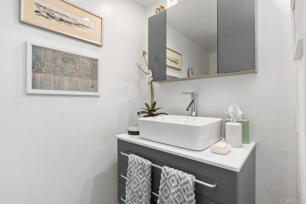 https://cdn.realtyfeed.com/cdn/127/306759193/385eaf2224b7b95e40528b6730d7a27f.webp