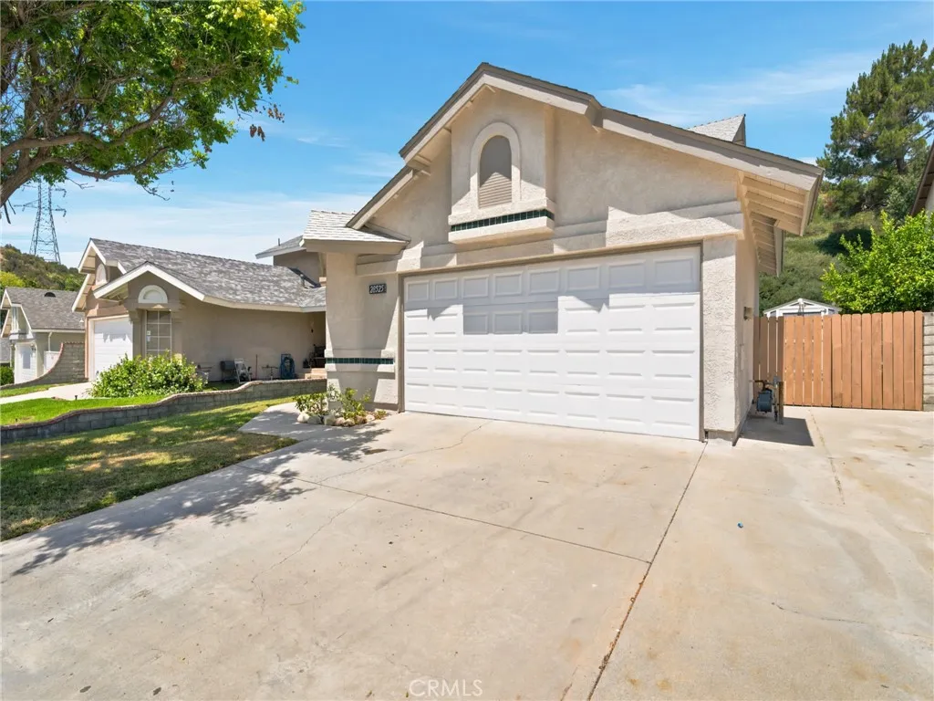 28525 Sugar Pine Way, Saugus, CA 91390 - Photo 4 of 36, Saugus, CA