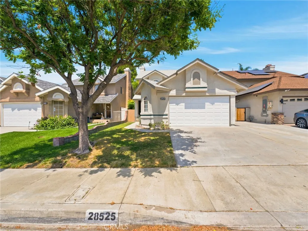 28525 Sugar Pine Way, Saugus, CA 91390 - Photo 2 of 36, Saugus, CA