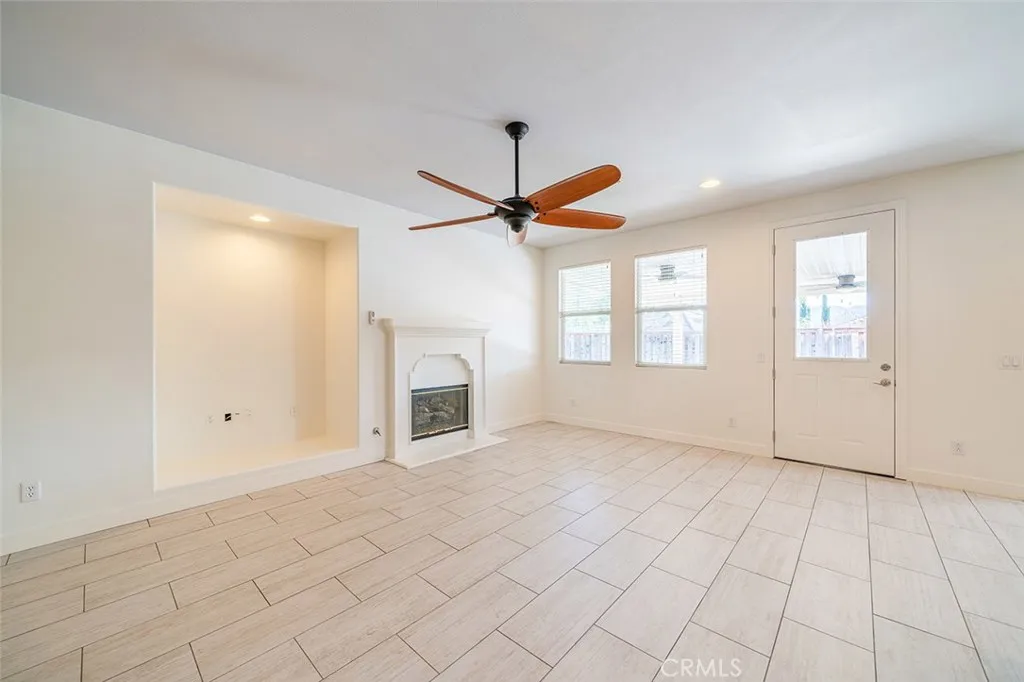 3319 Banyon, Lake Elsinore, CA 92530 - Photo 4 of 19, Lake Elsinore, CA