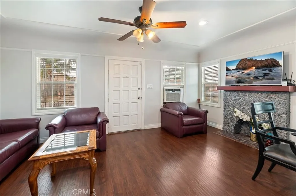 4074 Santa Ana, South Gate, CA 90280 - Photo 5 of 25, South Gate, CA