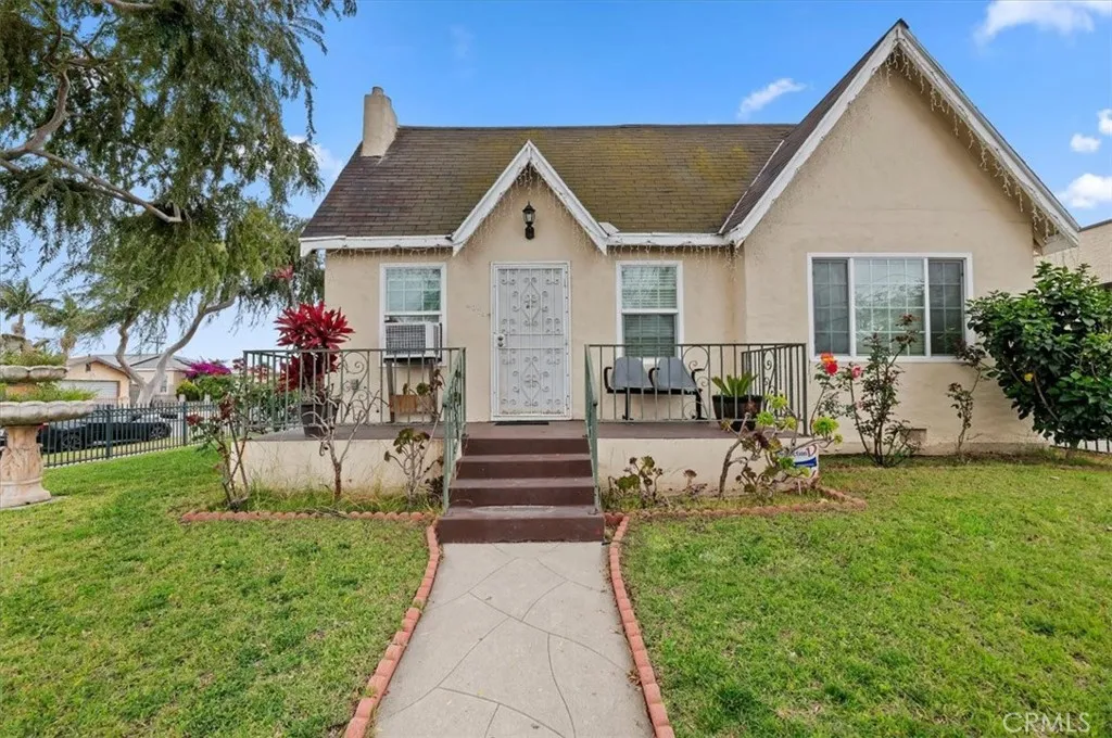4074 Santa Ana, South Gate, CA 90280 - Main photo, South Gate, CA