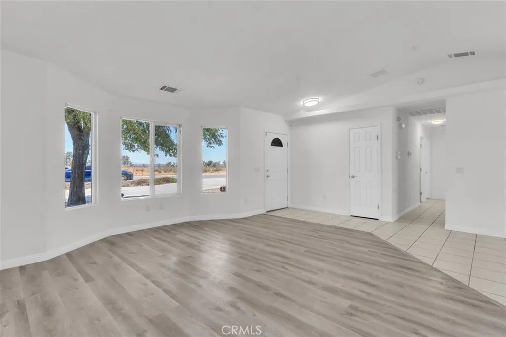 11183 Merino Avenue, Apple Valley, CA 92308 - Photo 5 of 19, Apple Valley, CA