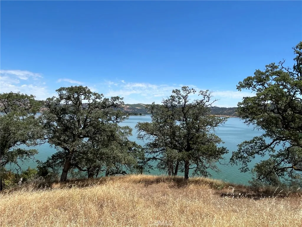 Clearlake, CA 95422